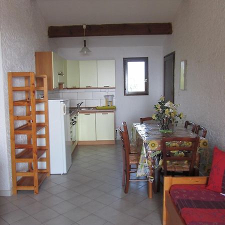 Sole E Mare Aparthotel Santa-Maria-Poggio  ภายนอก รูปภาพ