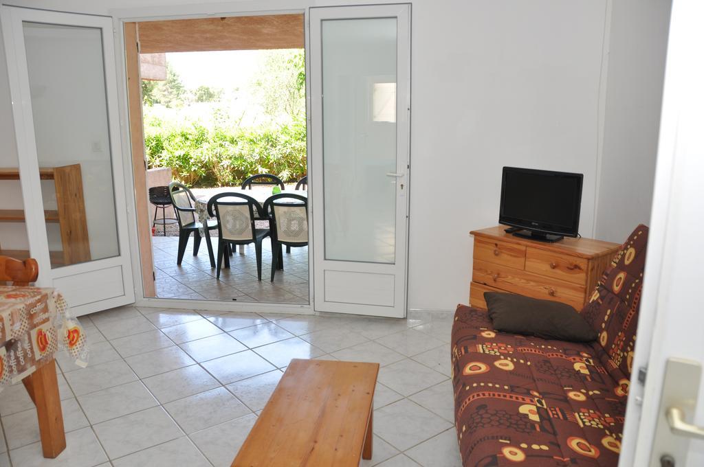 Sole E Mare Aparthotel Santa-Maria-Poggio  ห้อง รูปภาพ