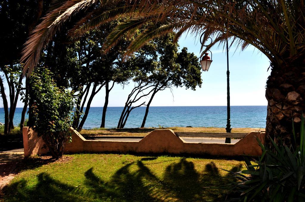 Sole E Mare Aparthotel Santa-Maria-Poggio  ภายนอก รูปภาพ
