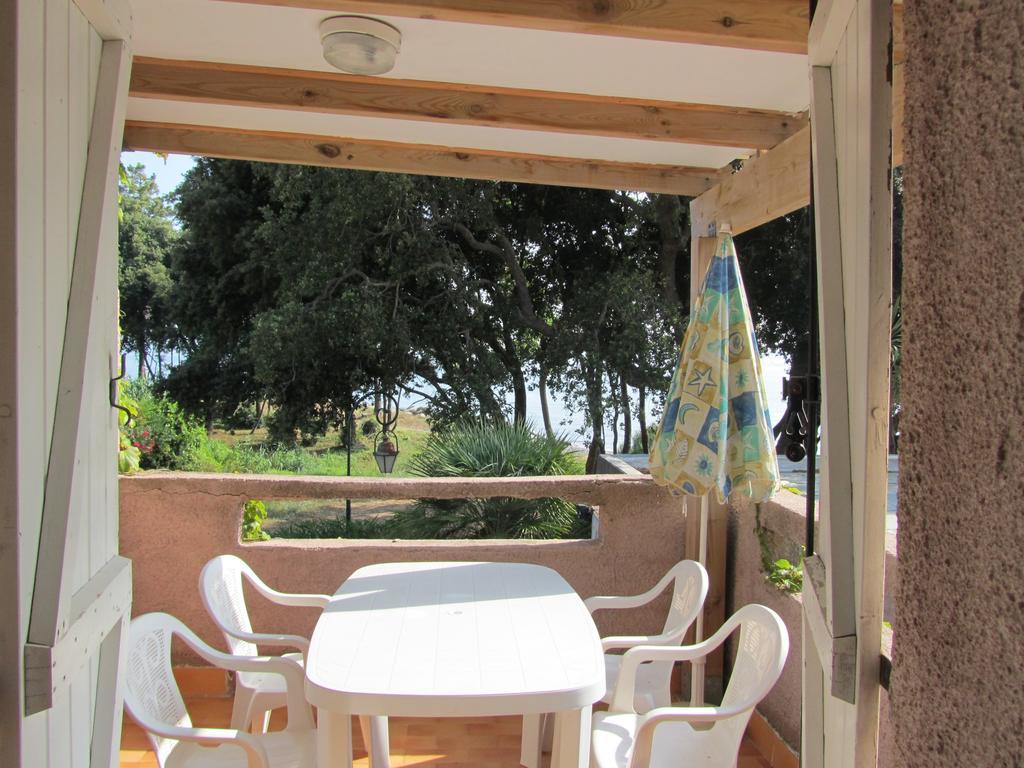 Sole E Mare Aparthotel Santa-Maria-Poggio  ห้อง รูปภาพ