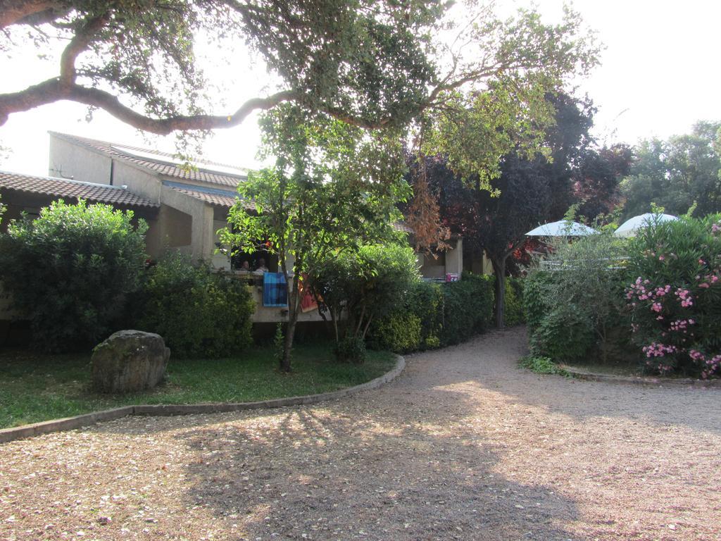Sole E Mare Aparthotel Santa-Maria-Poggio  ภายนอก รูปภาพ