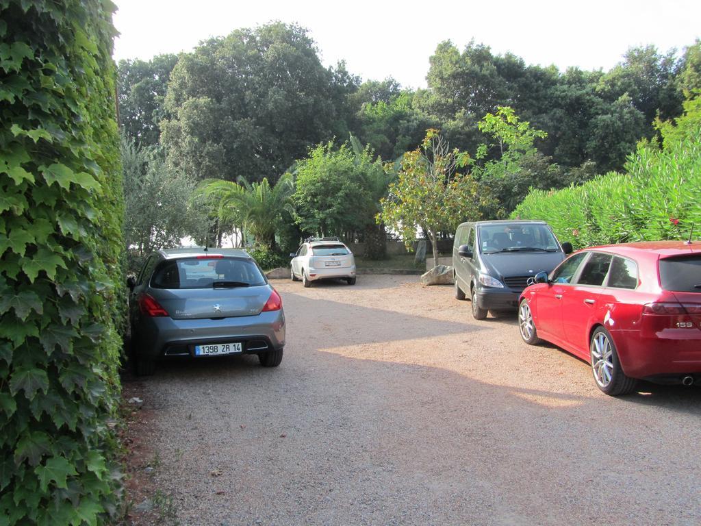 Sole E Mare Aparthotel Santa-Maria-Poggio  ภายนอก รูปภาพ