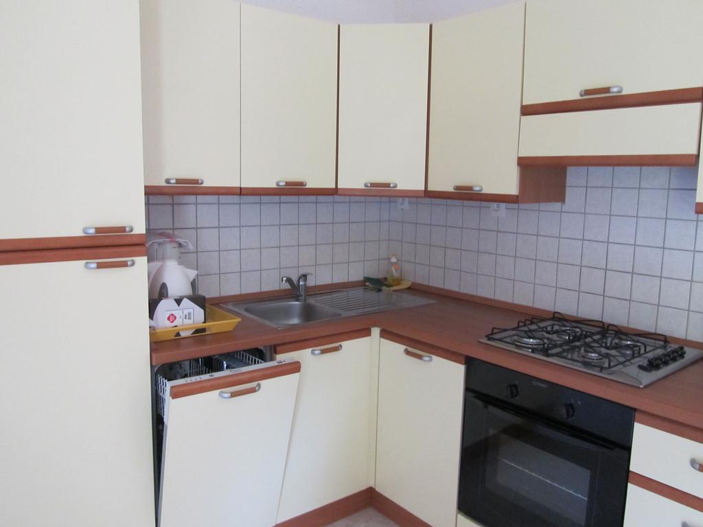 Sole E Mare Aparthotel Santa-Maria-Poggio  ห้อง รูปภาพ
