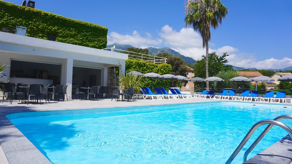 Sole E Mare Aparthotel Santa-Maria-Poggio  ภายนอก รูปภาพ