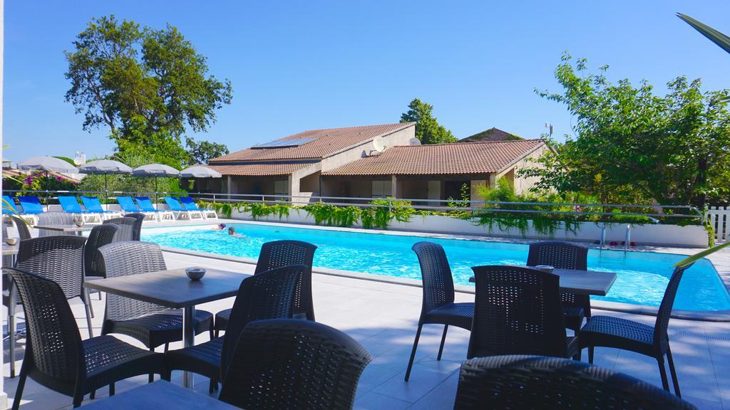 Sole E Mare Aparthotel Santa-Maria-Poggio  ภายนอก รูปภาพ