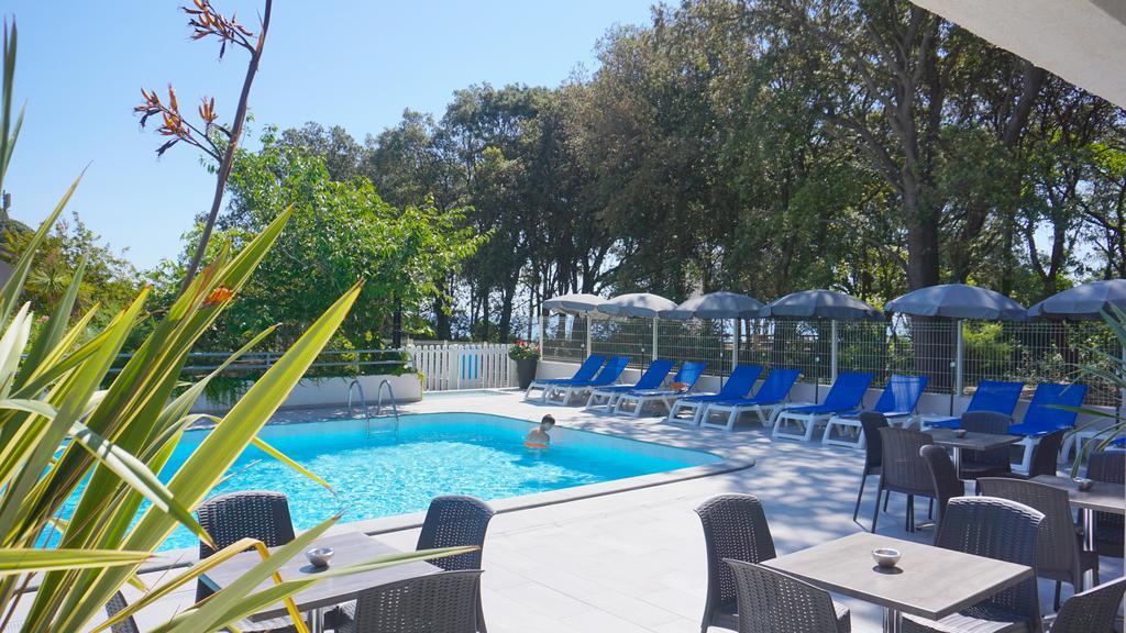 Sole E Mare Aparthotel Santa-Maria-Poggio  ภายนอก รูปภาพ